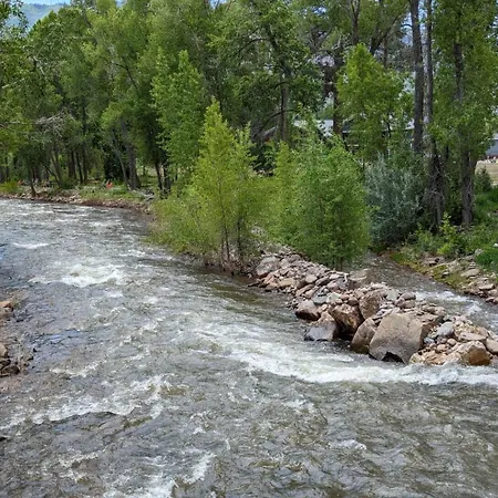 3Bed2Bath With Creek And Open Spaces-3